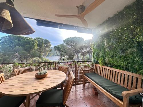 Beachfront Lake View Apartment in Pelayos de la Presa
