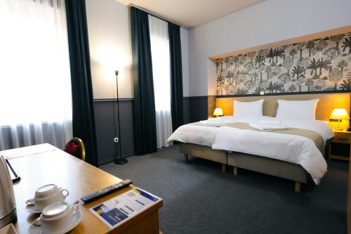 room detail thumbnail 1