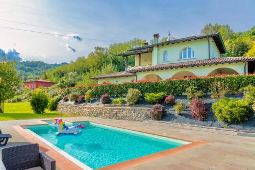 Viesnīcas āriene, Villa Grazia - Eleganza Toscana Con Piscina in Molazzana