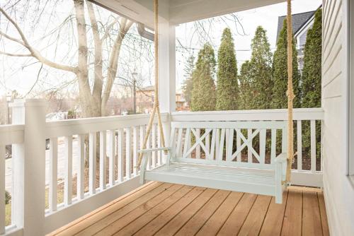 Kildahl House - Boutique Farmhouse Suite #4 in West Dundee (IL)
