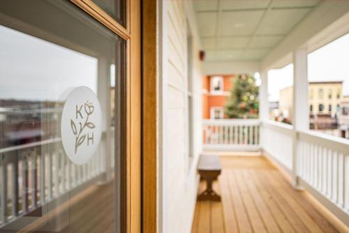 Kildahl House - Boutique Farmhouse Suite #4 in West Dundee (IL)