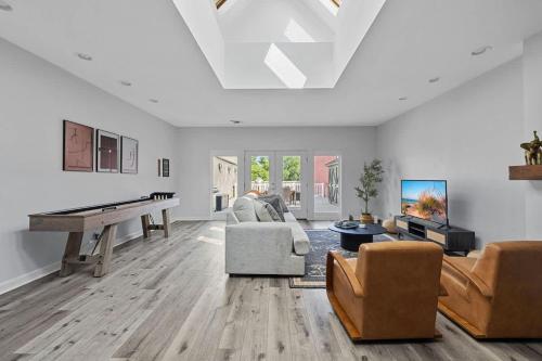 Lighthouse Lookout by Juniper Holiday + Home – khách sạn tại Saint Joseph