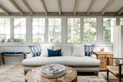 Leo Cottage by Juniper Holiday + Home in Union Pier (MI)
