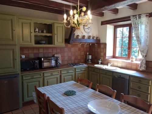 Gîte Saint-Capraise-de-Lalinde, 3 pièces, 5 personnes - FR-1-616-150 (Charmante Maison de Campagne avec Jardin Cloture, Cheminee et Wi-Fi Proche de la Dordogne - FR-1-616) in Saint-Capraise-de-Lalinde
