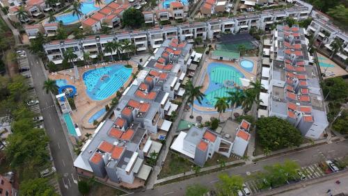 Hermoso apartasol en santafe de antioquia con aire acondicionado, a 3 cuadras del parque principal