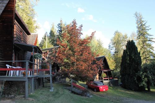 Sunny Bluffs Chalets