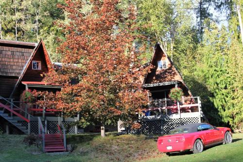 Sunny Bluffs Chalets