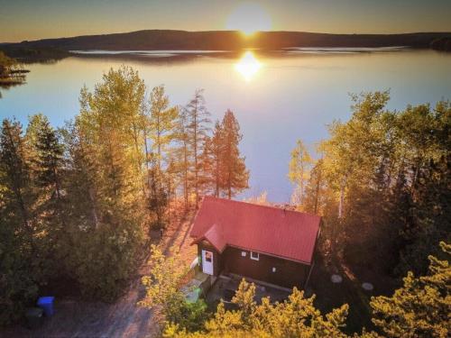 Le Huard - Lakefront & Private Dock in Sayabec (QC)