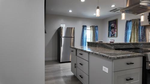 Cozy 2BR Apartment Free Parking Fall River in Someset (Massachusetts)