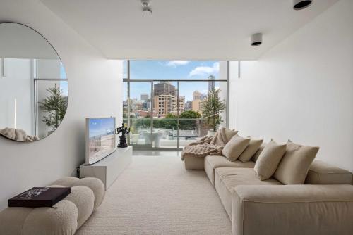 Modern Stay with Skyline Views in Darlinghurst - image 7