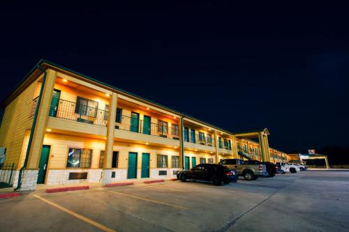 Palace Inn - main image