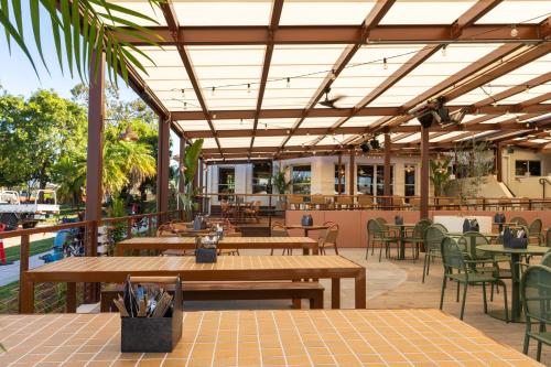 Restaurant, Royal Mail Hotel in Sunshine Coast