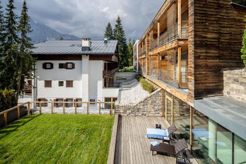外觀, 拉吉阿迪瑞安酒店及水療中心 (Hotel Lajadira & Spa) in 科爾蒂納丹佩佐近中心區