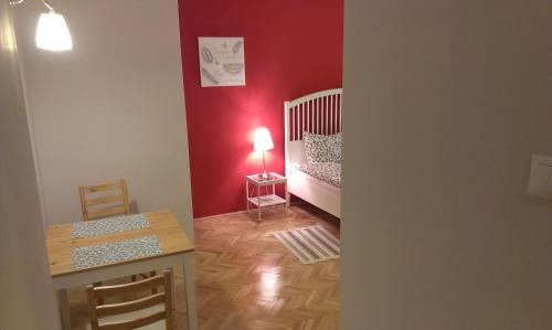 Budanest Apartments - image 8