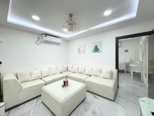 Velmora 1BR Apartment 13