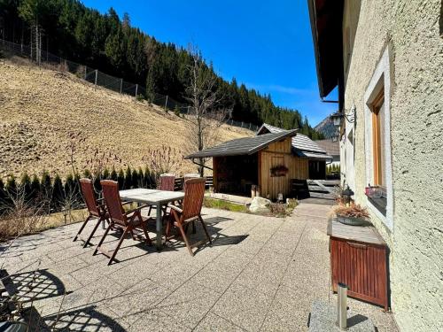 Dārzs, Alpine Holiday Home in Lungau in Fell