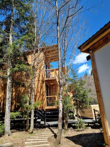 Näkymä ulkoa, ECHIVITI Cottages in Abastumani in Abastumani