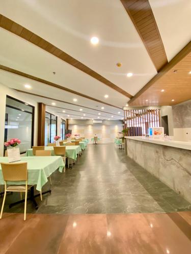 Food and beverages, PAN HOTEL AND RESORT in Abucay