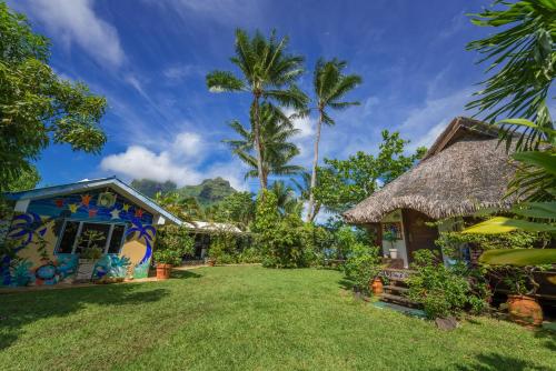 . Bora Bora Bungalove