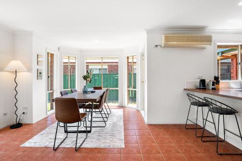Comfortable Family Stay in Caroline Springs in 卡羅林斯溫泉