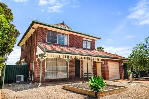 Comfortable Family Stay in Caroline Springs in 卡羅林斯溫泉