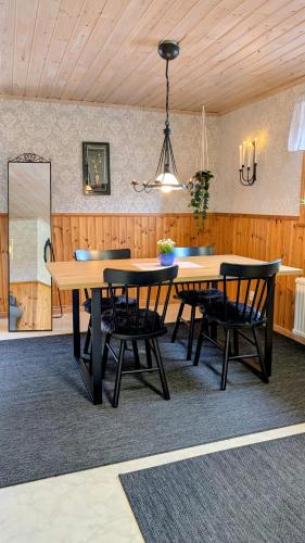 virtuve, Rolig häst, Kaneeling Stugby AB (Rolig hast, Kaneeling Stugby AB) in Dalskog