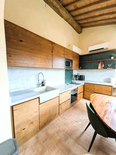 Cozy 2BR Mountain Escape - Molazzana in Molazzana
