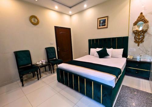 Golden One Hotel - image 29