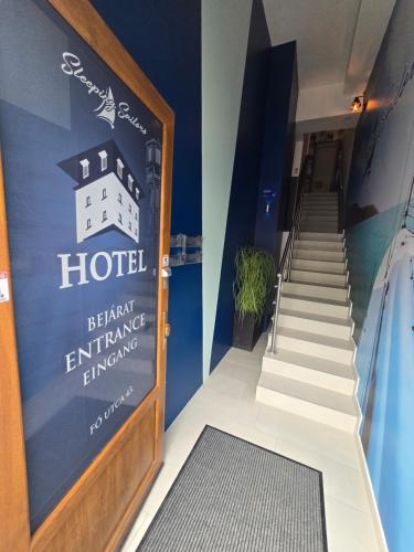 Sleeping Sailors Boutique Hotel in Siofok