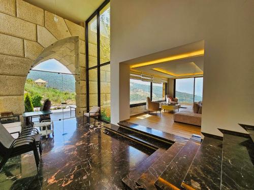 Iekārtas, Panoramic 6BR Stay Rooftop, Views & Parking in Douma