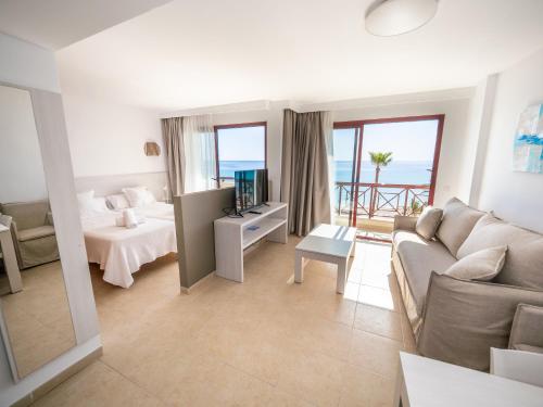 Prope Mare Apartamentos - Majorca Prope Mare Apartamentos - Majorca