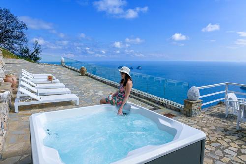 AMORE RENTALS - Villa Lantana