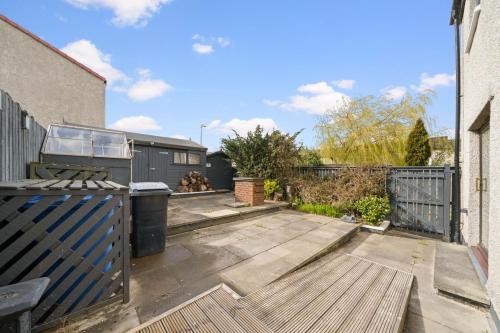 Dawson 3 Bedroom House - Boness, Falkirk in Бонесс