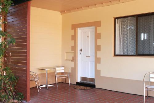 Balcony/terrace, The Lodge Outback Motel in Broken Hill
