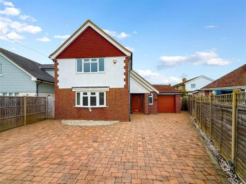 Detached Home In Goring-By-sea gîte à louer Durrington-on-Sea Railway Station