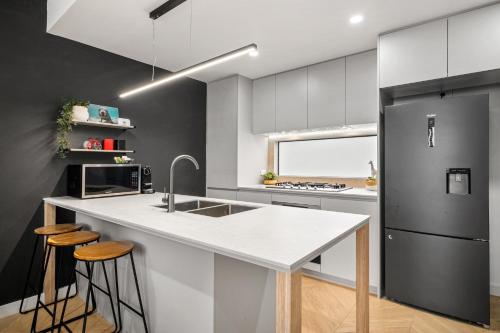 Chic Home with BBQ & Outdoor Dining in 高菲爾