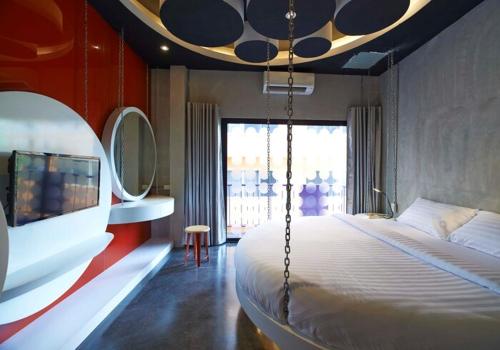 room detail thumbnail 1