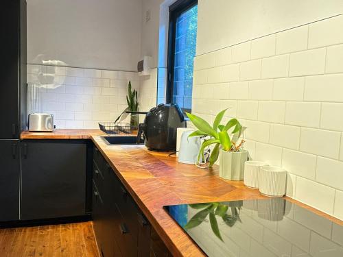 A spacious Family Retreat near the Beach U1