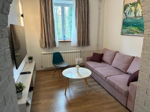 Crystal Lakes Apartment