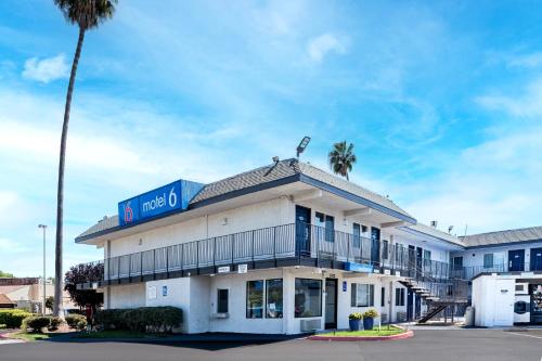 Motel 6 Pleasanton, CA in Pleasanton