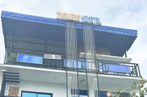 Thrivers Hometel White Beach Puerto Galera