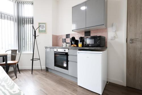 City Living 1 Bedroom Apartments – Newport Road - Sully