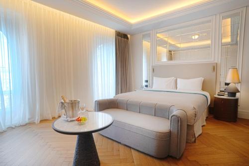 Sofia Hotel Balkan a Luxury Collection Hotel in Sofia City Center