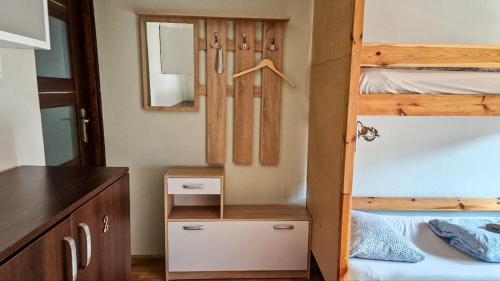 1 twin bed