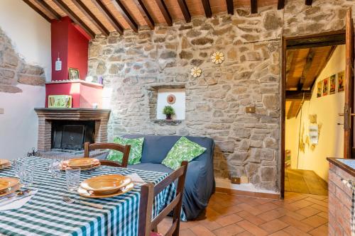 Зовнішній вигляд готелю, Il Colletto Romantic Stonehouse in Пеша