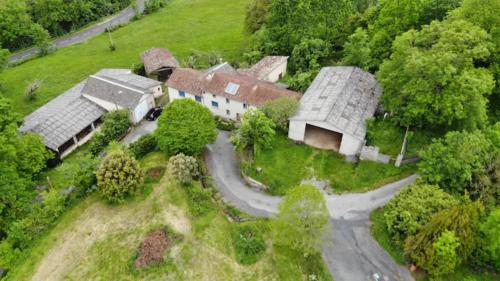 Maison De Vacances En Campagne gîte à louer Boissezon
