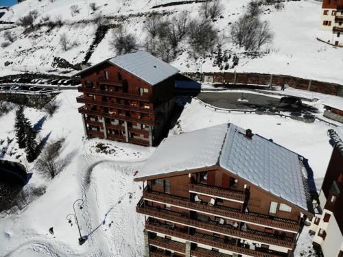 Residence Courmayeur - Appartement 10 personnes ski aux pieds aux Menuires MAE-3774 in Reberty