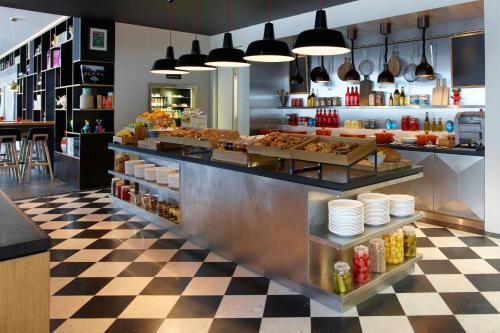 Restaurant, citizenM London Shoreditch near The Cornershop