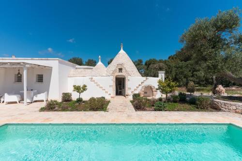 Trullo Eughenea Con Piscina