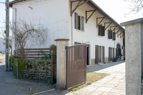 A szálláshely kívülről, Kali-Milo in Saint-Romain-de-Jalionas